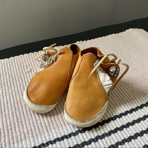 Vintage Leather Moccasin Booties Fringe Bell 3 - Picture 2 of 5